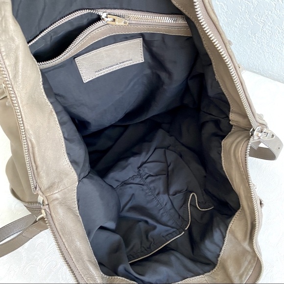 ALEXANDER WANG Lambskin Trudy zip around Tote gray - Picture 13 of 16